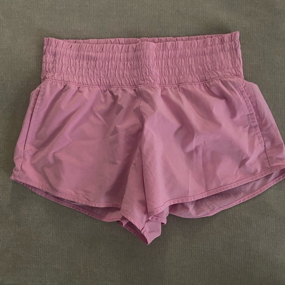 Offline by aerie 2” hot stuff small running Shorts in pink